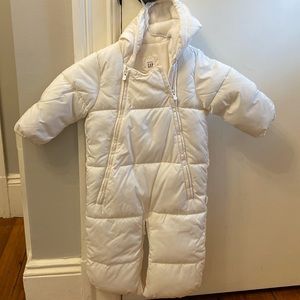 Baby Gap White Snow Suit 3-6 months (runs big)
